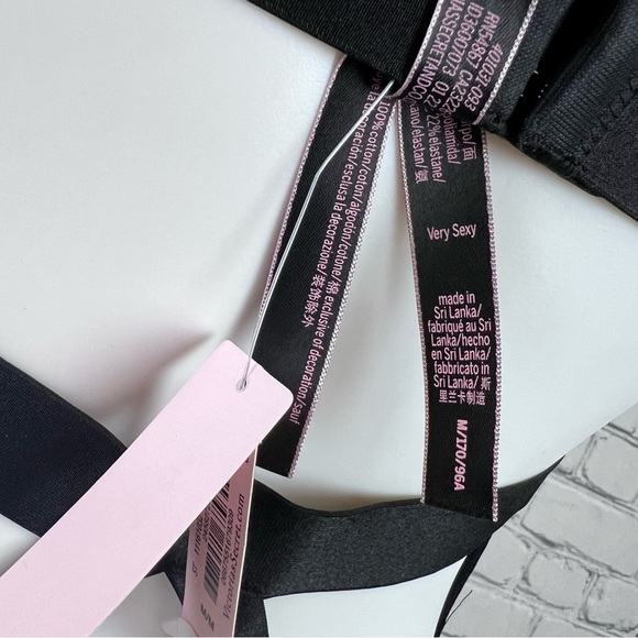 NWT Victoria’s Secret Lace Lingerie bodysuit - Picture 10 of 13